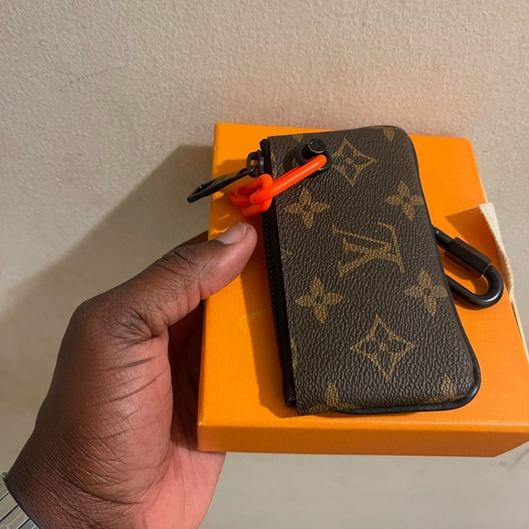 Louis Vuitton Louis Key Pouch - unisex - Picture 3 of 4